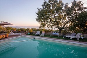 Piscina all'aperto
