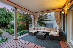 Terrace/patio - Charming 3BR w/ Hot Tub + Garden | Near OSU + More (Columbus)