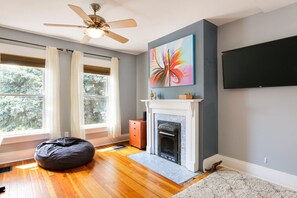 Interior - Charming 3BR w/ Hot Tub + Garden | Near OSU + More (Columbus)