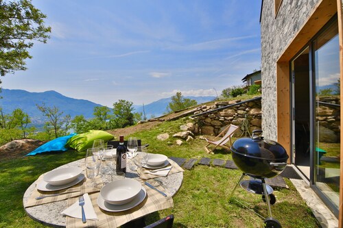 COTTAGE Elena by KlabHouse-4pax w/AC & Lakeview 