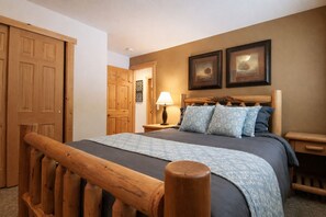 2 chambres, bureau, fer et planche à repasser, Wi-Fi gratuit