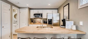 Olympic Studio! Hot Tub with BBQ & Fire Pit