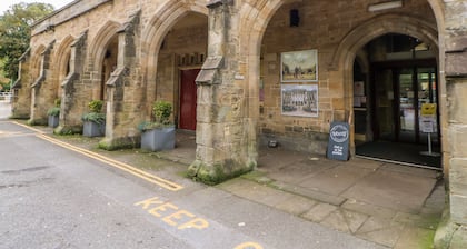 3 Kings Mews