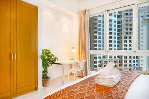 Appartement exclusif, 2 chambres | 2 chambres, coffre-fort, rideaux d’obscurcissement