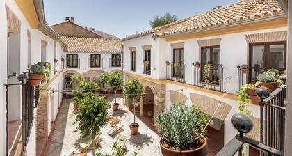 LĂbere CĂłrdoba Patio Santa Marta