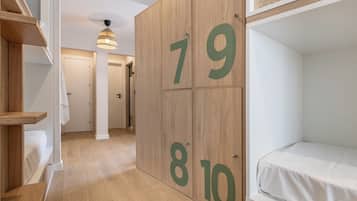 Soundproofing, free WiFi, bed sheets