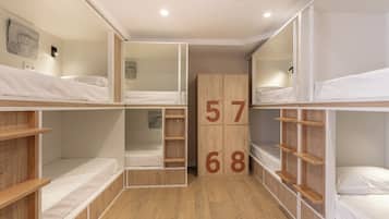 تجهيزات عازلة للصوت وواي فاي مجانًا وملاءات أسرّة