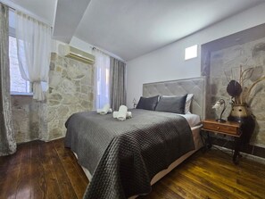 Chambres insonorisées, Wi-Fi gratuit, draps fournis