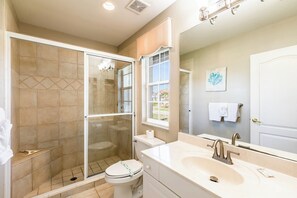 Towels - Enjoy tropical comfort in this waterfront home (Marco Island)