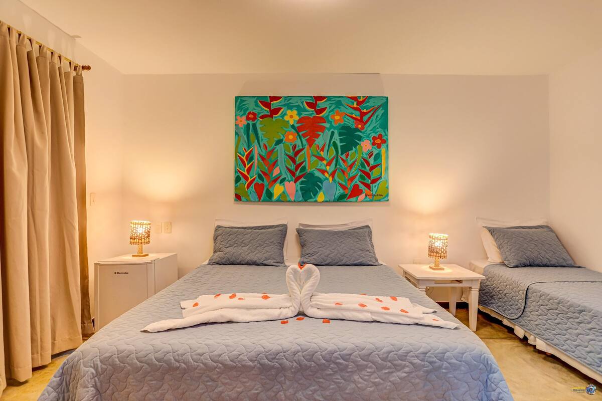 Free WiFi, bed sheets