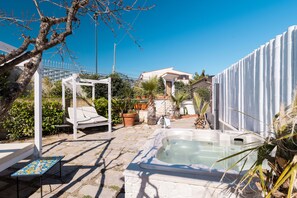 Outdoor spa tub - A Casa di Anna - Giuseppe by BarbarHouse (Vieste)