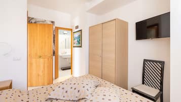 2 chambres, fer et planche Ă repasser, accĂšs Internet, draps fournis