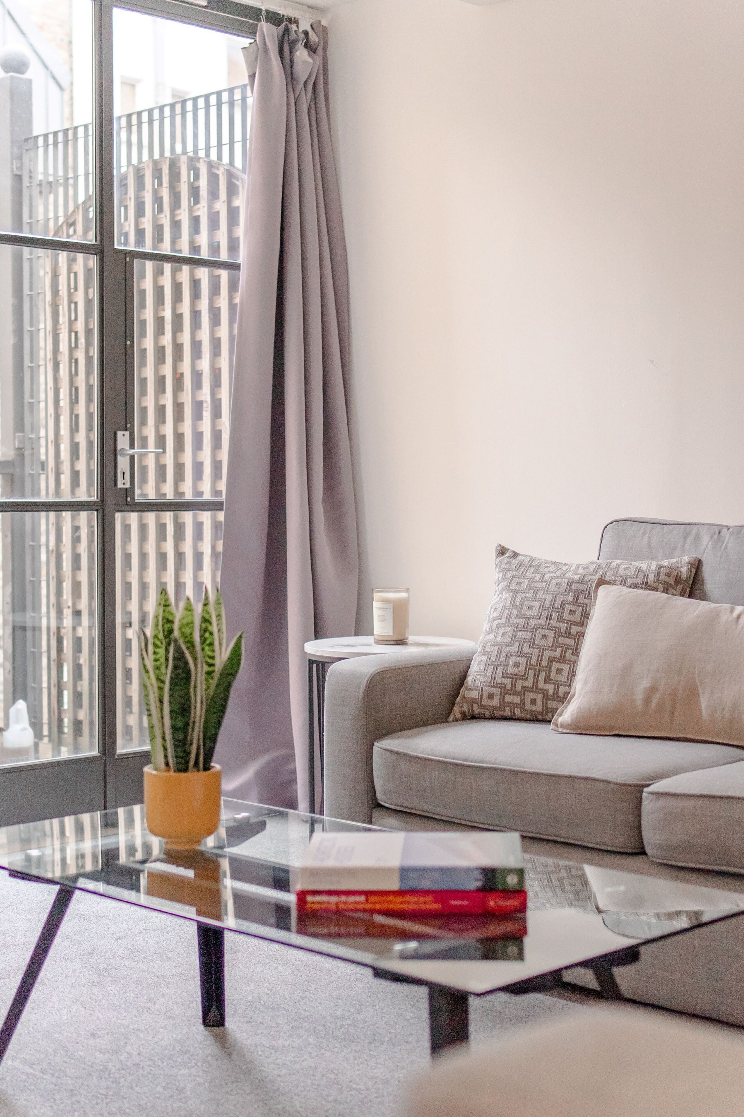 City Apartment, 2 Bedrooms | Living area | 40-inch flat-screen TV with satellite channels, TV