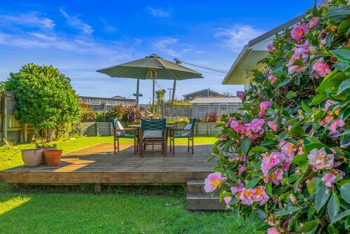 Babbacombe Bach - Otaki Beach Holiday Home