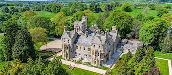 The Lucy Suite Stone Cross Mansion