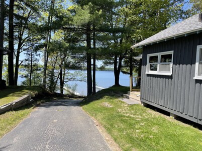 Spacious, three bedroom cottage on beautiful Lake Metonga.