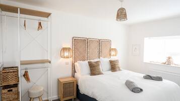 2 bedrooms, individually decorated, individually furnished, free WiFi
