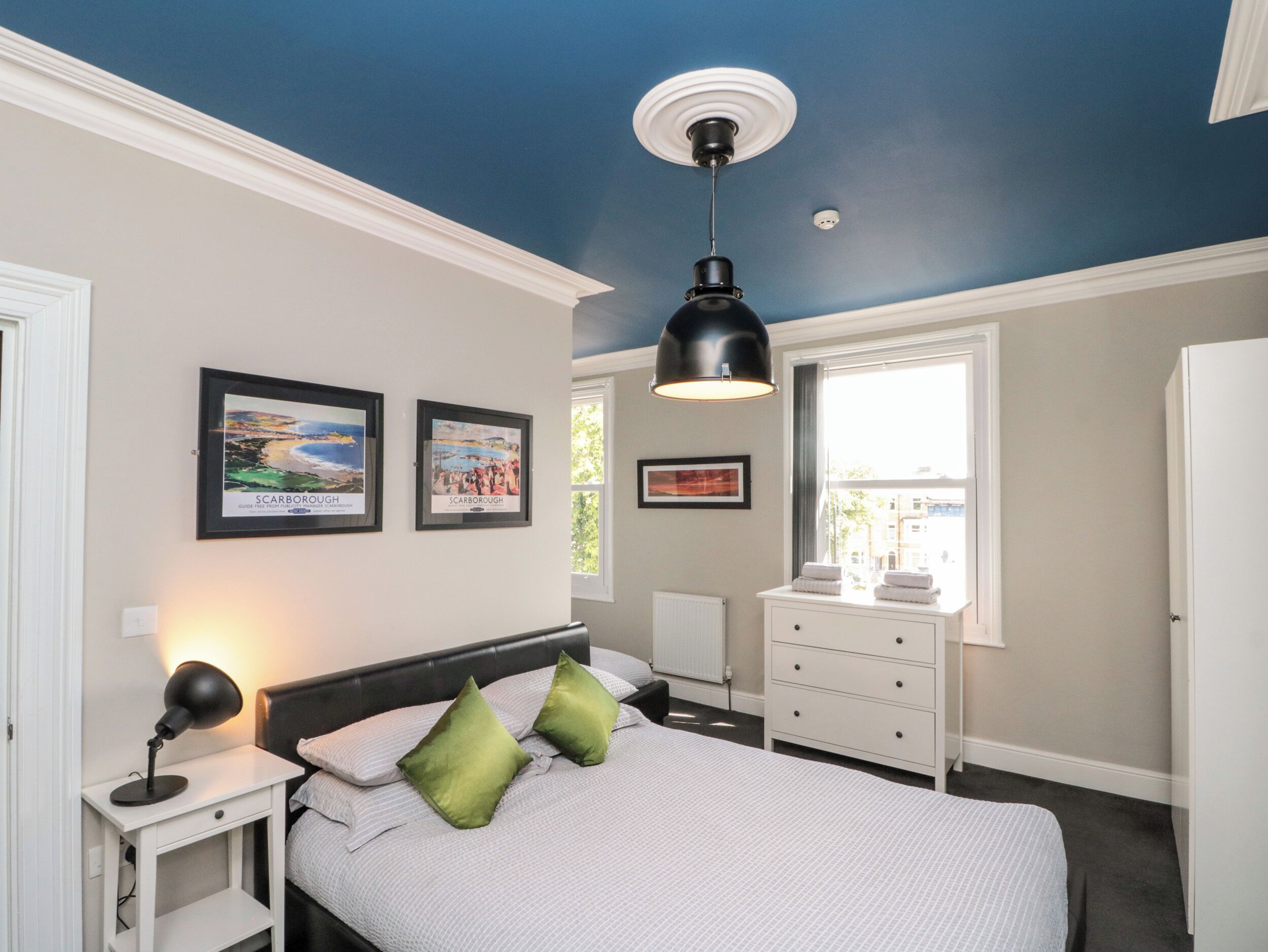 5 bedrooms, individually decorated, individually furnished, free WiFi