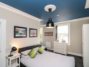 5 chambres, décoration personnalisée, ameublement personnalisé