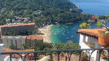 حمّام سباحة خارجي