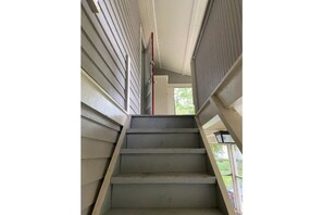 Interior - 1890s Italianate: upstairs (Ithaca)