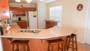 House, 3 Bedrooms | Private kitchen - 008 Sea Horsin Around by ACP (Dauphin Island)