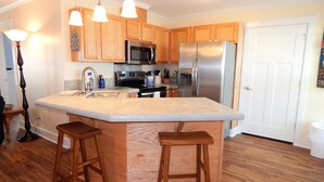 House, 3 Bedrooms | Private kitchen - 013 Must Be Nice by ACP (Dauphin Island)
