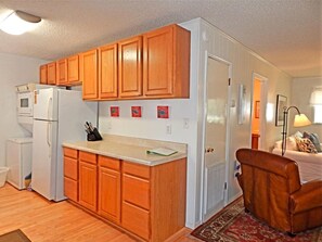 House, 3 Bedrooms | Private kitchen - 012 Seven Shells by ACP (Dauphin Island)