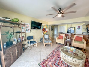Condo, 3 quartos | Sala de estar