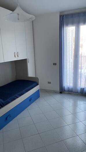 2 bedrooms, iron/ironing board, internet - 2 Bedroom Apartment in Villasimius (Villasimius)