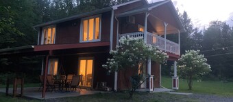 Private Cottage near Magog , Mont Orford & Lake Memphremagog