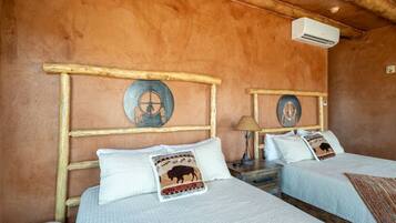 1 bedroom, travel cot, free WiFi, bed sheets