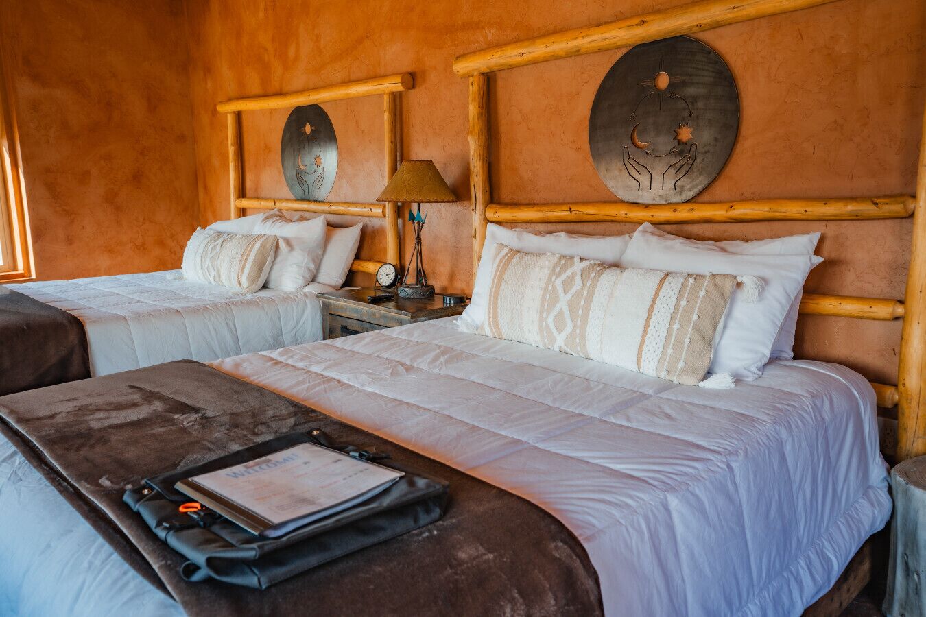 1 chambre, lit parapluie, Wi-Fi gratuit, draps fournis