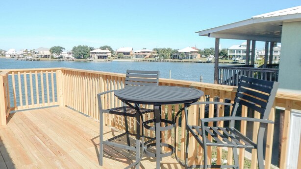 House, 3 Bedrooms | Balcony - 004 Shipp's Inn by ACP (Dauphin Island)