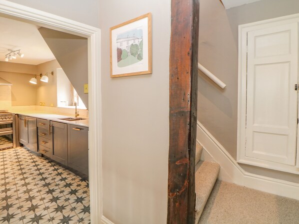 Cottage | Private kitchen | Fridge, dishwasher, electric kettle, toaster