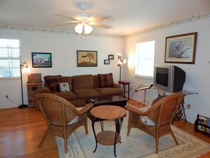 Casa, 2 habitaciones | Sala de estar