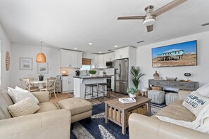 House, 3 Bedrooms | Living room - 031 Salt & Light by ACP (Dauphin Island)
