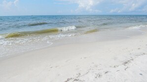 House, 4 Bedrooms | Beach - 030 Casa Del Mar by ACP (Dauphin Island)