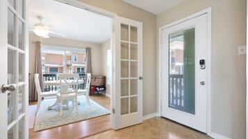 Condo, 2 Bedrooms | Dining