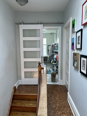 Interior - 2-bedroom vacation home with gorgeous back yard five stops to Manhattan (Brooklyn)