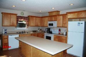 Maison, 3 chambres | Cuisine privée