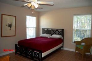 House, 3 Bedrooms | 3 bedrooms, individually decorated, individually furnished, bed sheets - 060 The Munich House by ACP (Dauphin Island)