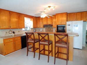 House, 3 Bedrooms | Private kitchen - 040 Baywatch by ACP (Dauphin Island)