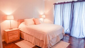 Condo, 3 habitaciones | 3 habitaciones, decoración personalizada y muebles diferentes