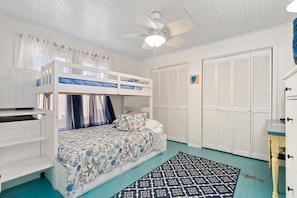 Ferienhaus, 3 Schlafzimmer | 3 Schlafzimmer, individuell dekoriert, individuell eingerichtet