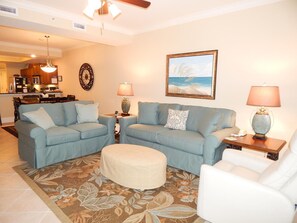 Condo, 3 Bedrooms | Living room