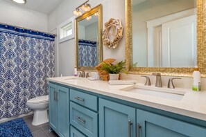 Bathroom - 079 Family Tides by ACP (Dauphin Island)