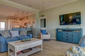 Condo, 4 quartos | Sala de estar