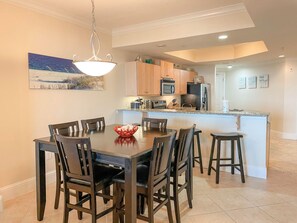 Condo, 3 Bedrooms | Dining