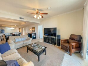 Apartment, 3 Schlafzimmer | Wohnzimmer
